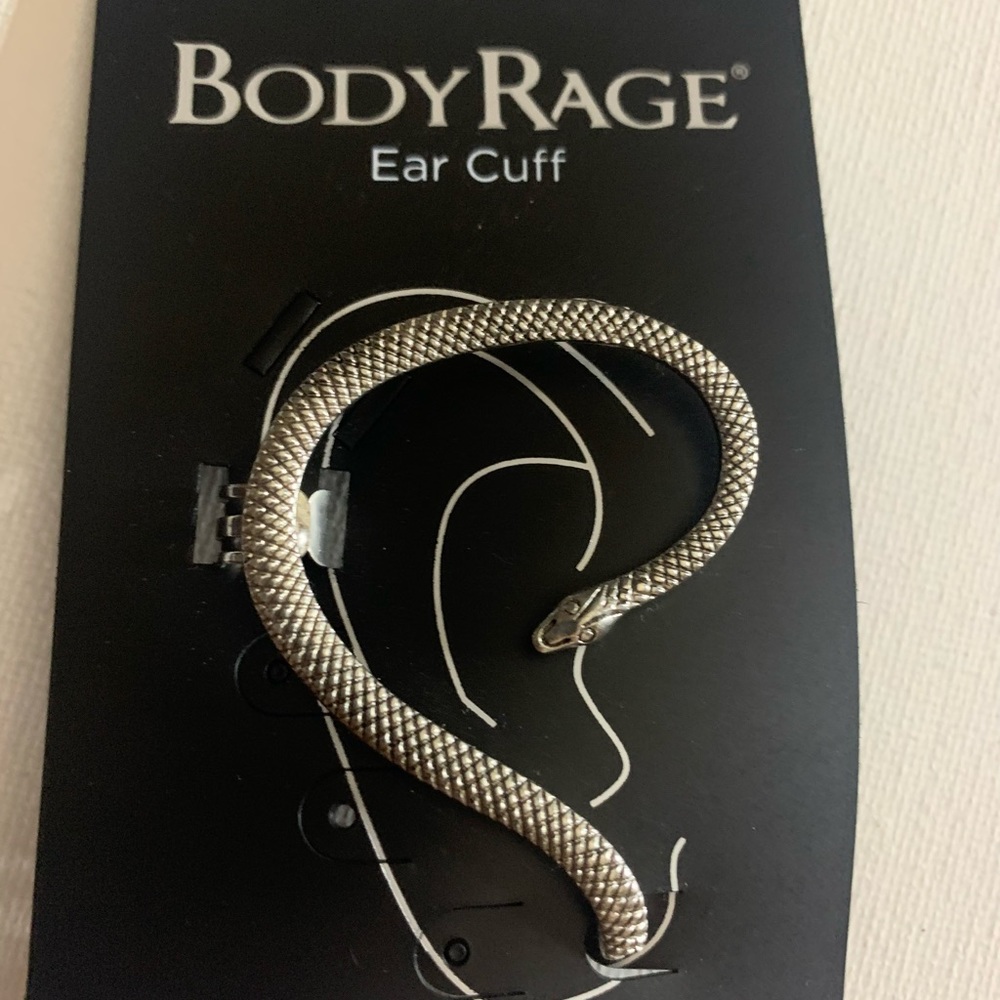Snake ear cuff